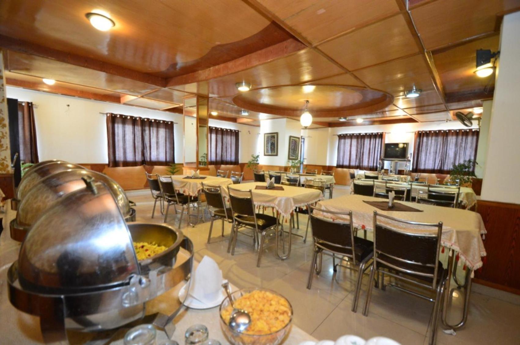 Hotel Vijay Niwas Jaipur Bagian luar foto