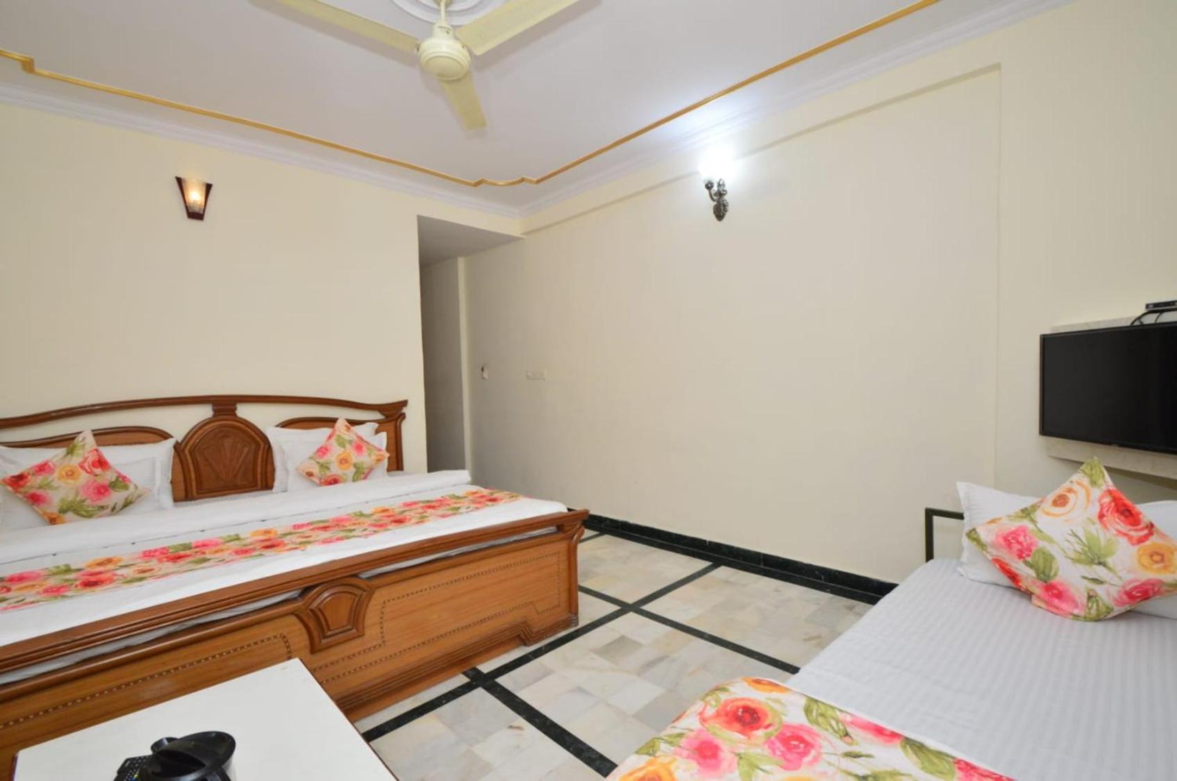 Hotel Vijay Niwas Jaipur Bagian luar foto